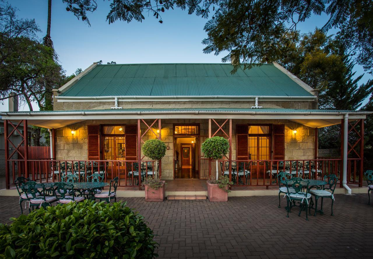 88 Baron Van Reede Guesthouse Oudtshoorn Exterior foto